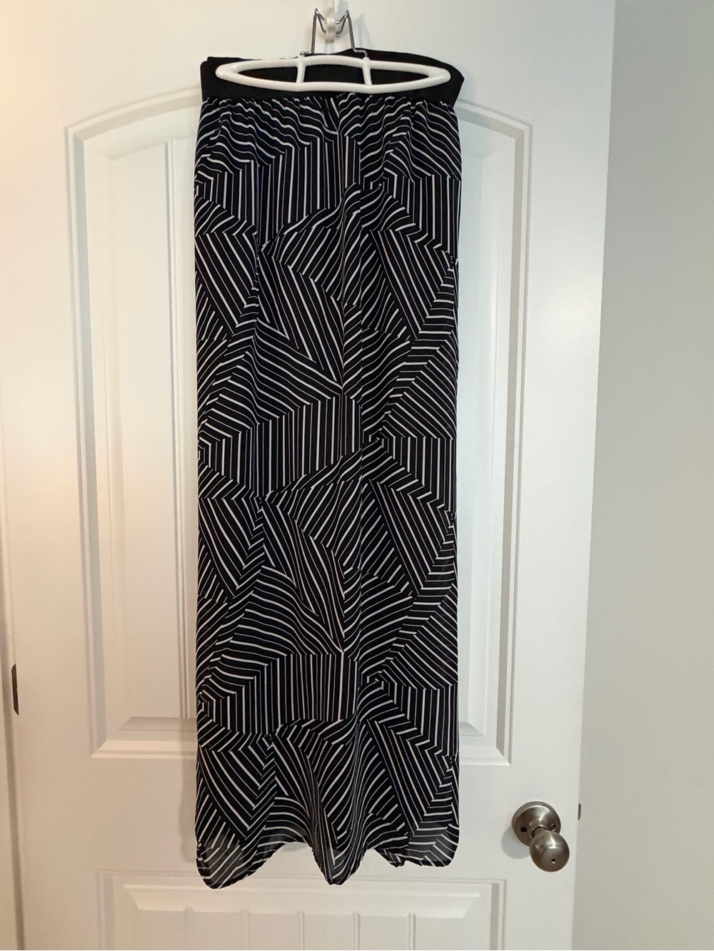 Worthington Black and White Geometric Maxi Skirt